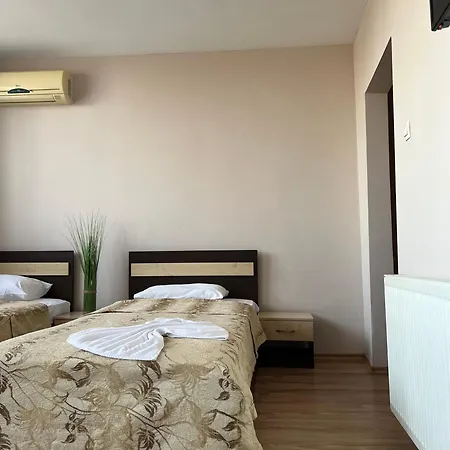 Krum Ξενοδοχείο Ταργκόβιστε